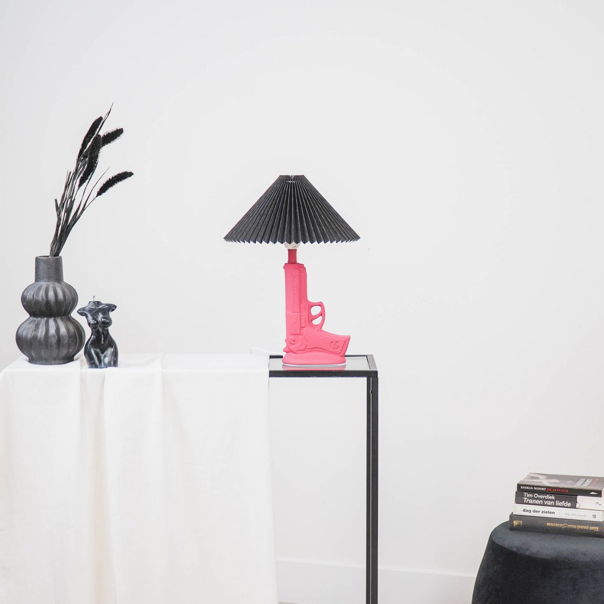 Tischlampe - Gun - Keramik - Neonrosa - E27 - 15x9x32cm