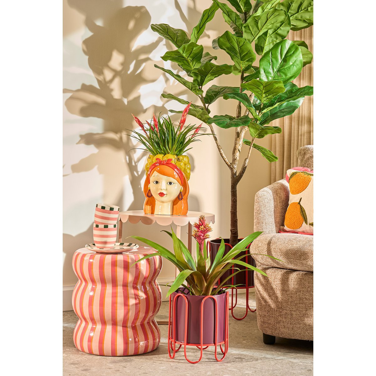 Dione Blumenpot auf Standard - Set von 2 - H35 x Ø26 cm - Metall - Dunkelrot, hellrot