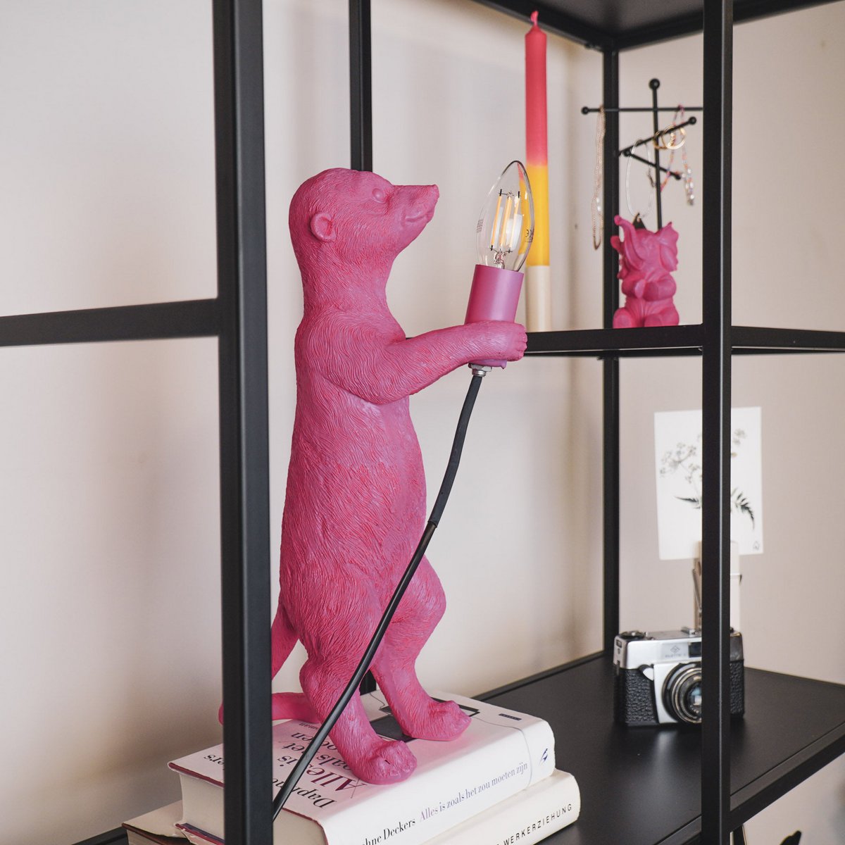 Tischlampe - Erdmännchen - Polyresin - Rosa - 15x10x38cm