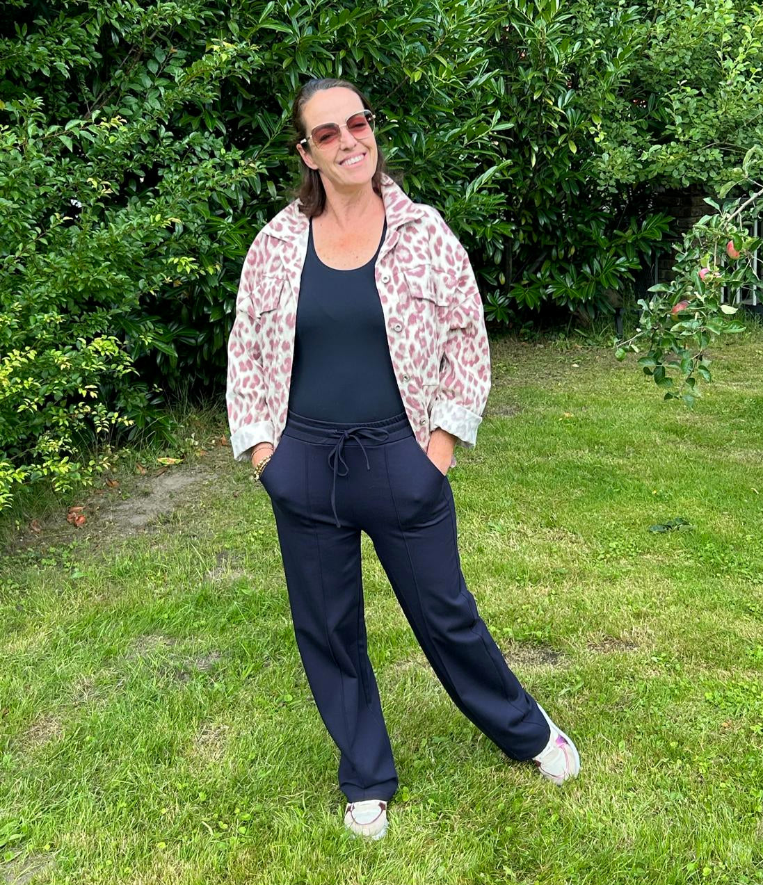 Jeansjacke im Leo-Print – Oversize Look, Einheitsgröße 36–44