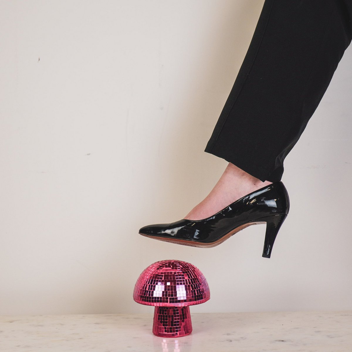 Ornament - Disco -Mustern - Glas - Rosa 14x14x14cm