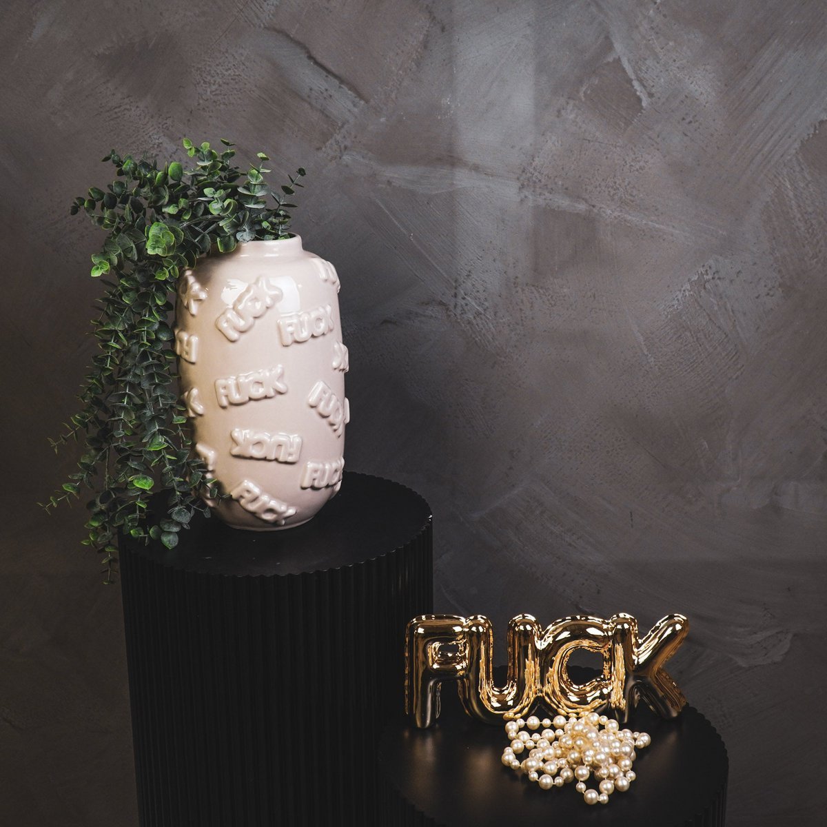 Vase - 'FUCK' - Keramik - Beige - 17x17x27cm