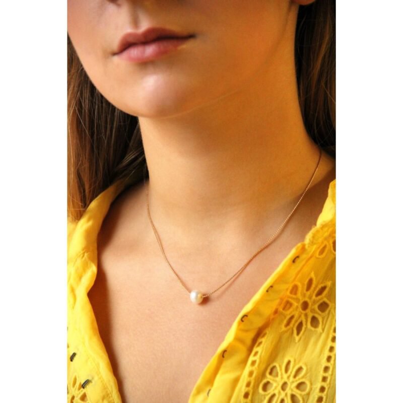 Single Pearl Necklace