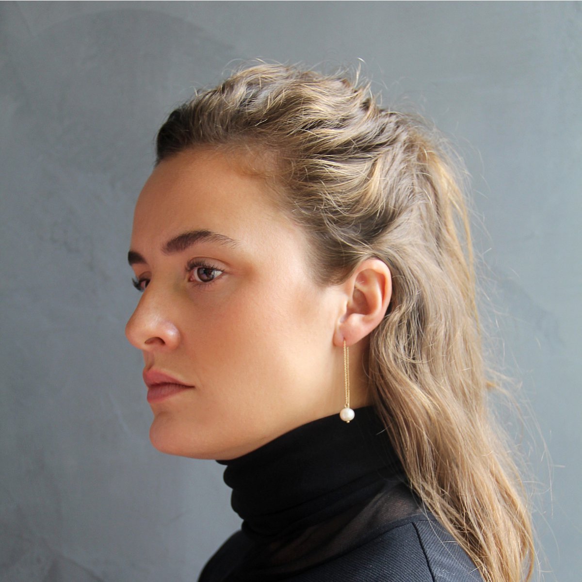 Cream Pearl String Earrings