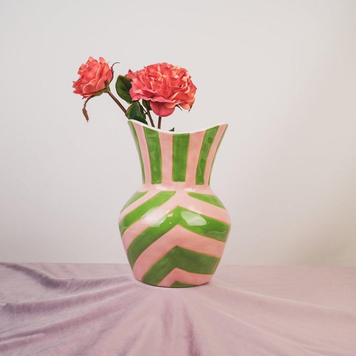 Vase-Stripes-Steinzeug -green/ rosa 16x16x22cm