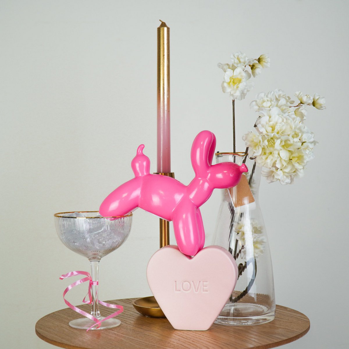 Ornament – Spardose Ballonhund – Neonrosa – 17 x 7 x 17 cm