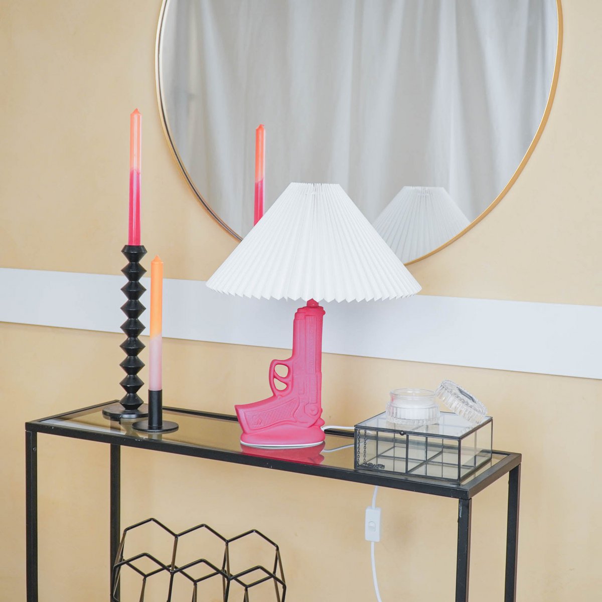Tischlampe - Gun - Keramik - Neonrosa - E27 - 15x9x32cm
