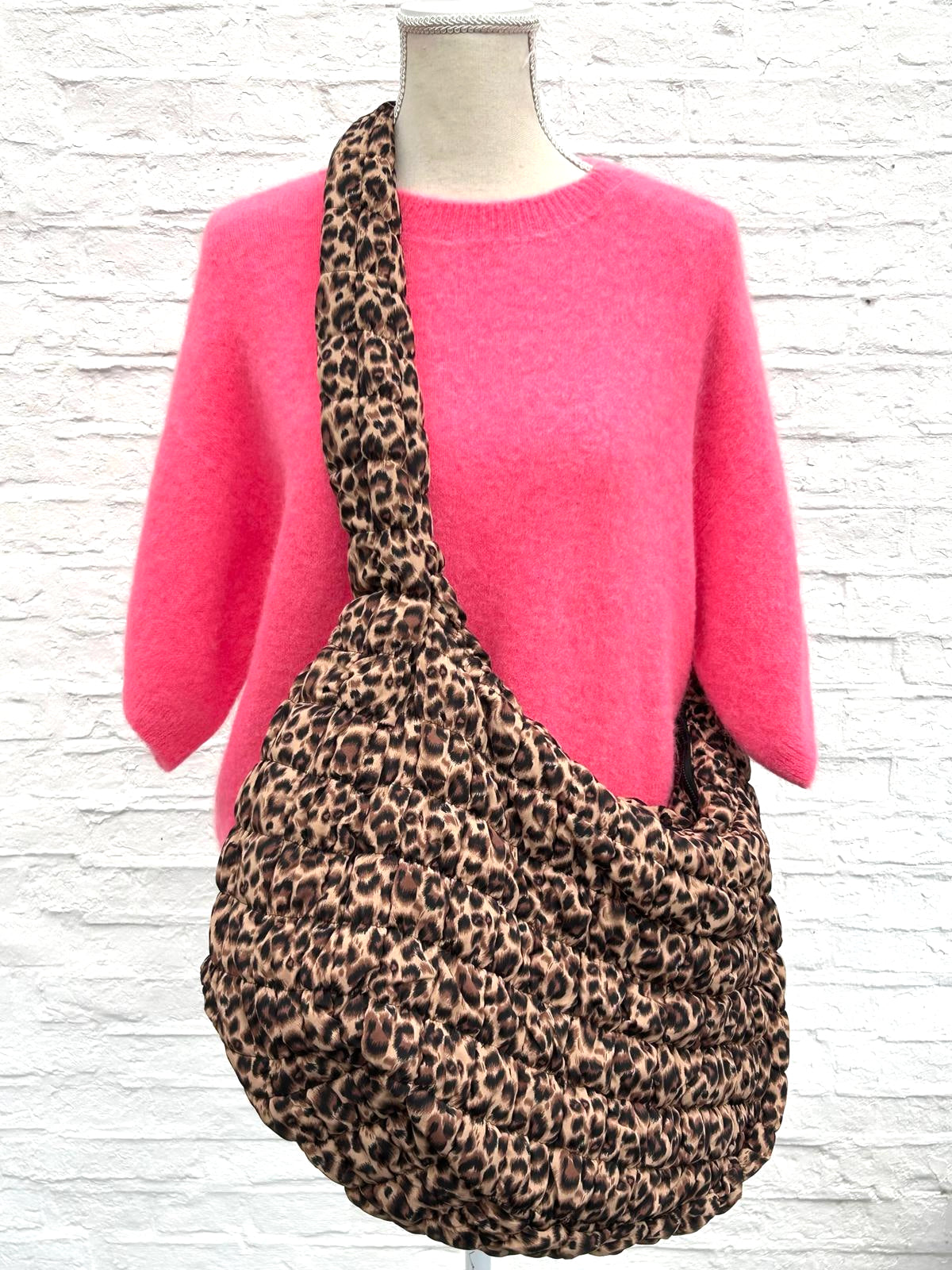 Stepptasche im Leo-Design – Stylisch & Geräumig