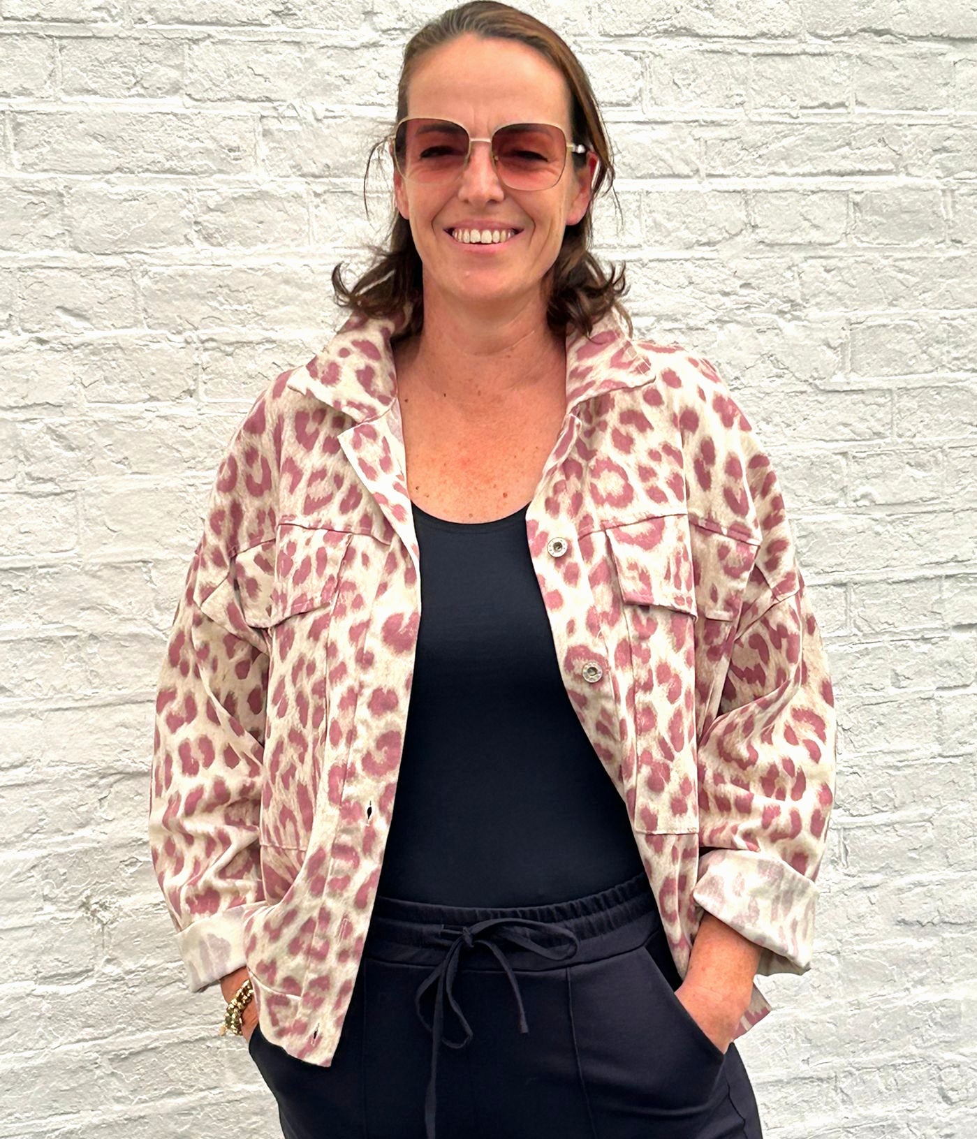 Jeansjacke im Leo-Print – Oversize Look, Einheitsgröße 36–44