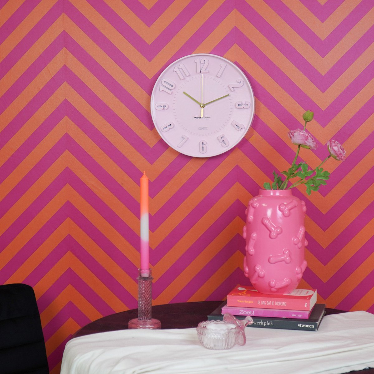 Uhr- wall Taktnummern- hellrosa -30x30x4cm