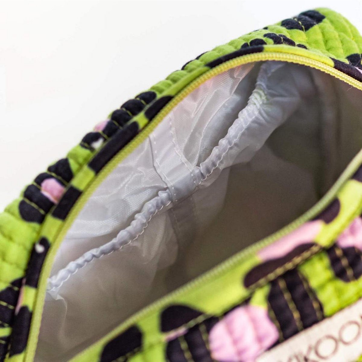 Handgemachte kleine Kosmetiktasche "oh leo cosmic green"