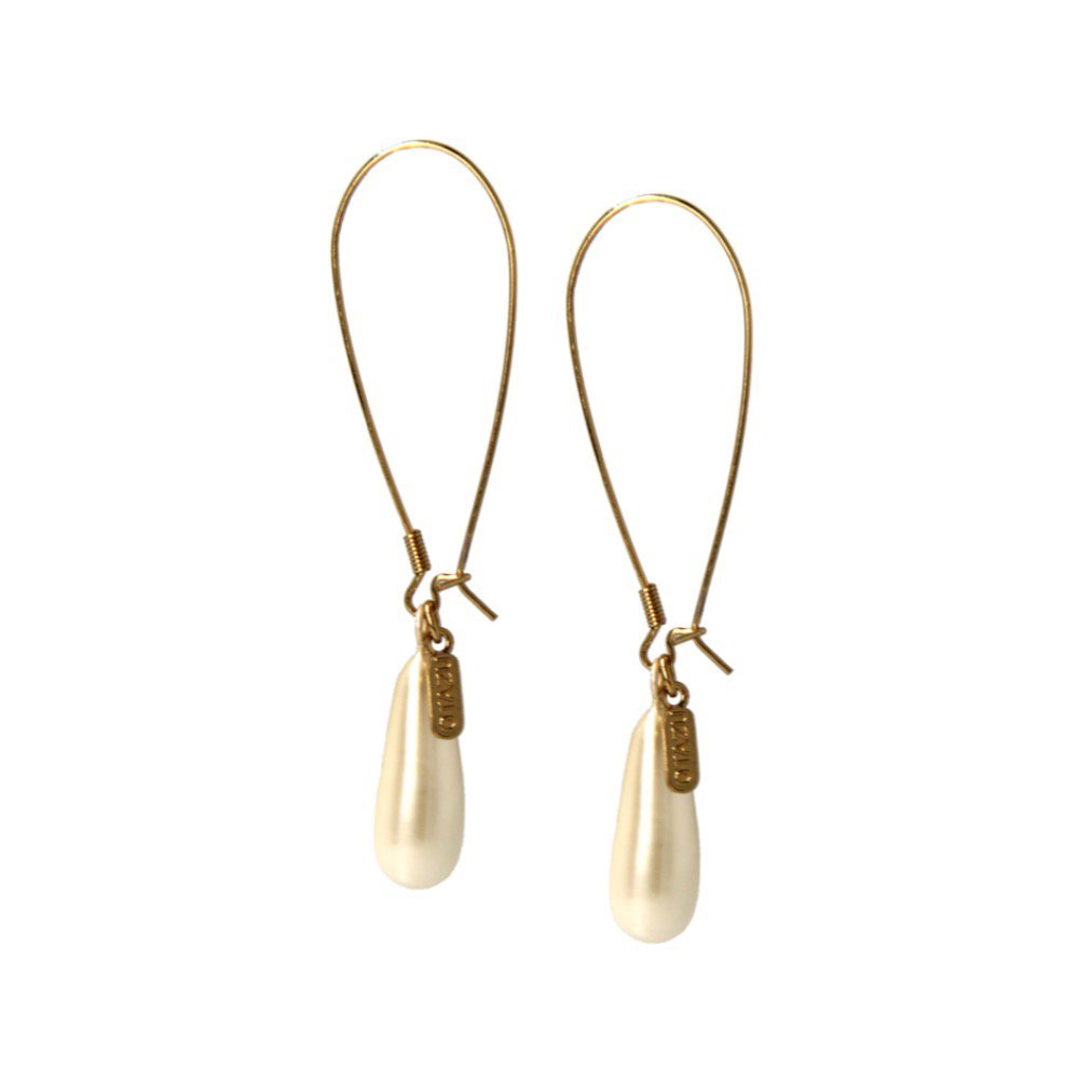 Classic Pearl Earhangers Cream