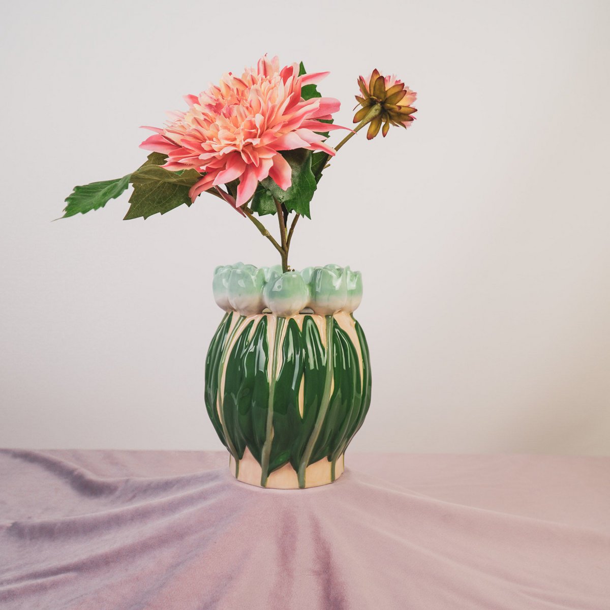 Vase-Tulips-Dolomit- mint/ grün-14x14x18cm
