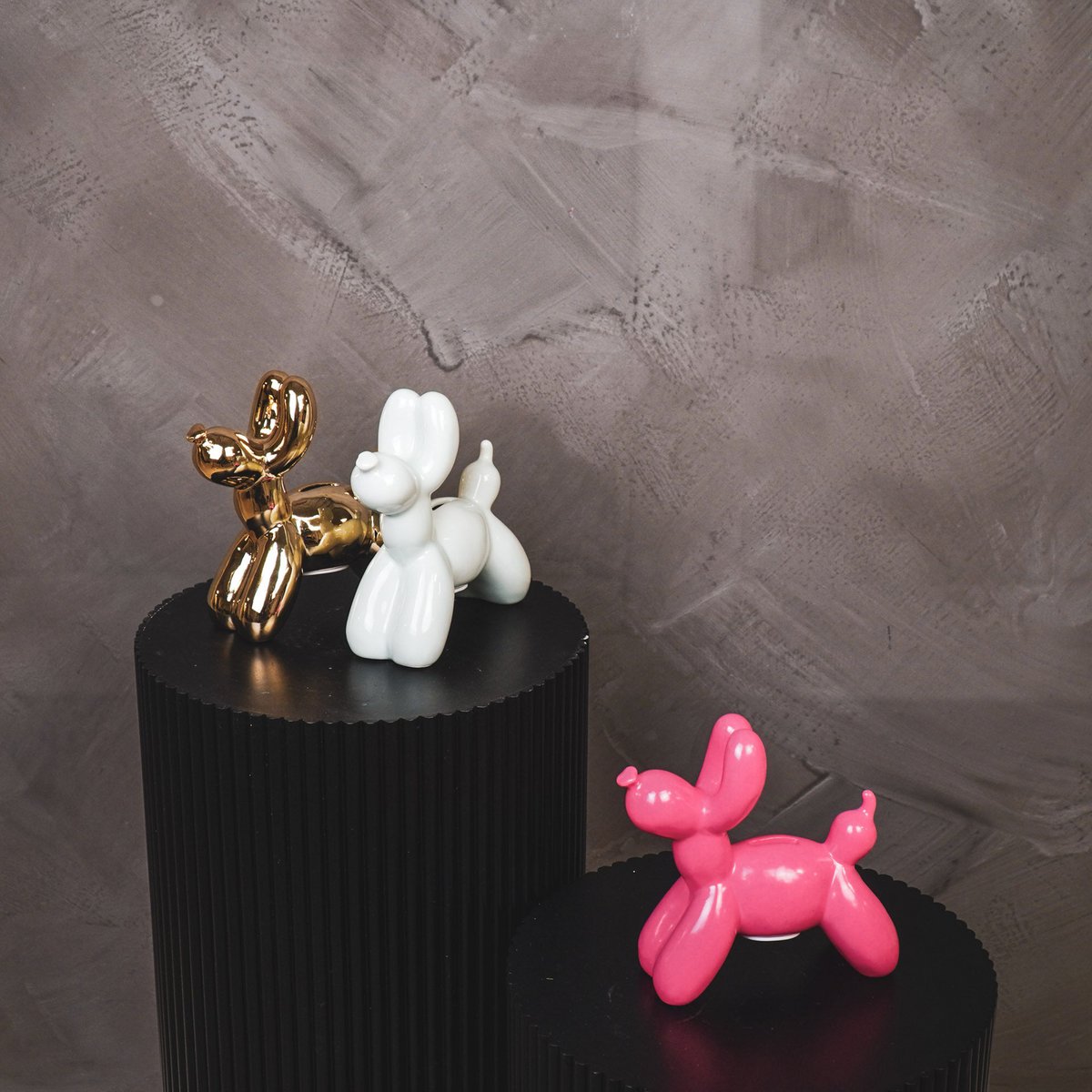 Ornament – Spardose Ballonhund – Neonrosa – 17 x 7 x 17 cm